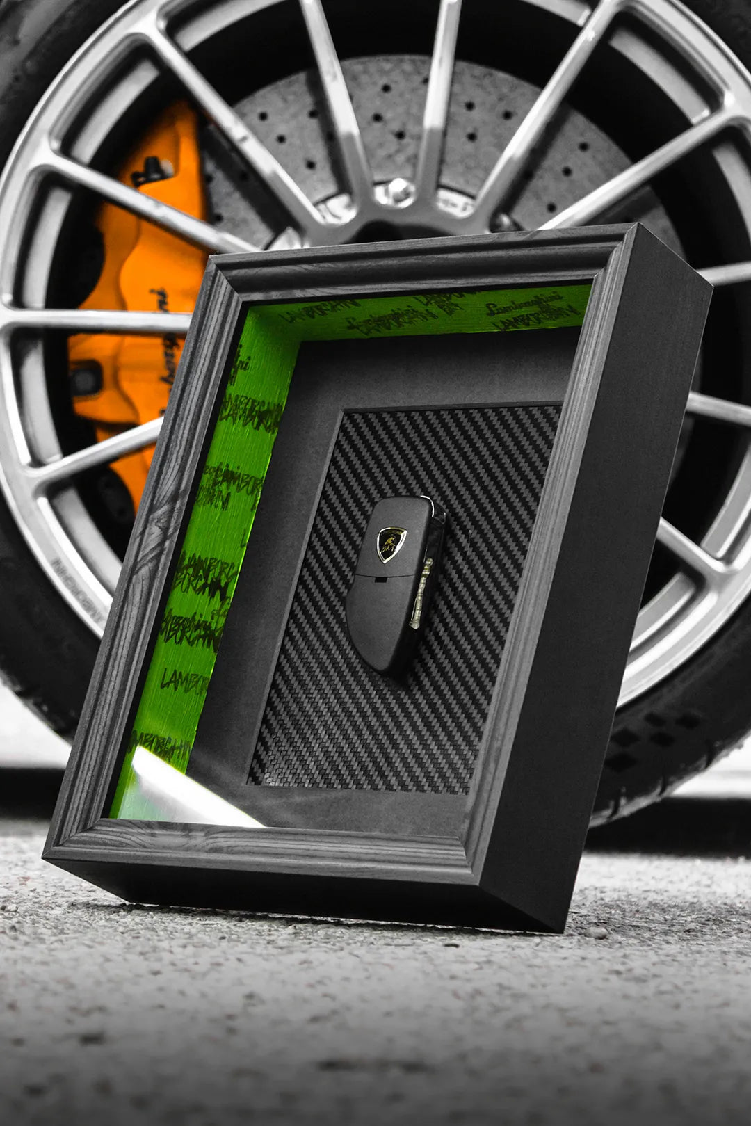 Décoration Lamborghini clé encadré
