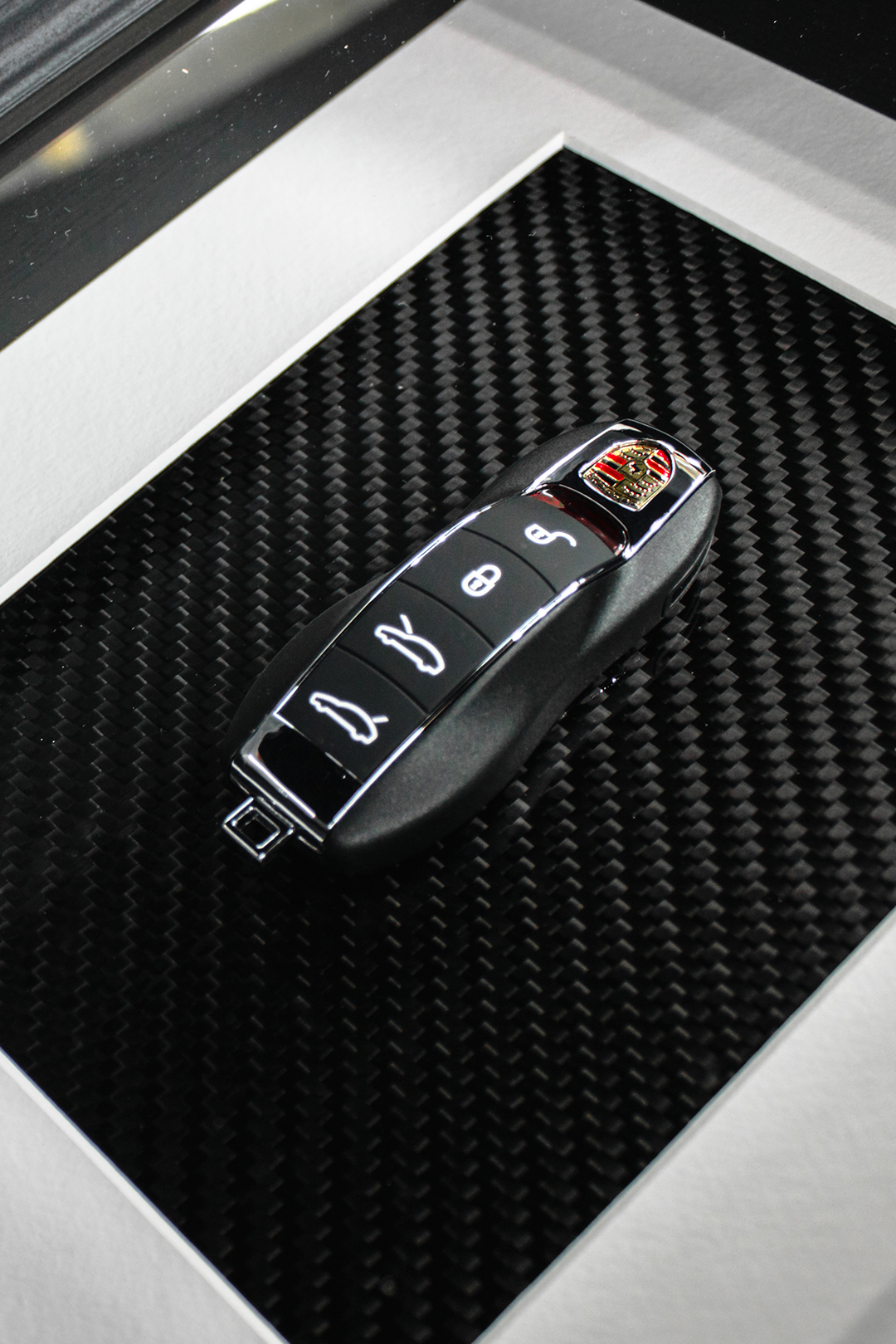 Tableau clé Porsche GT4 RS encadré - Hilario Art